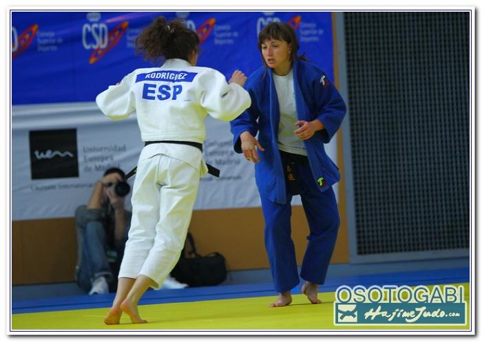 CEU 2011 100018